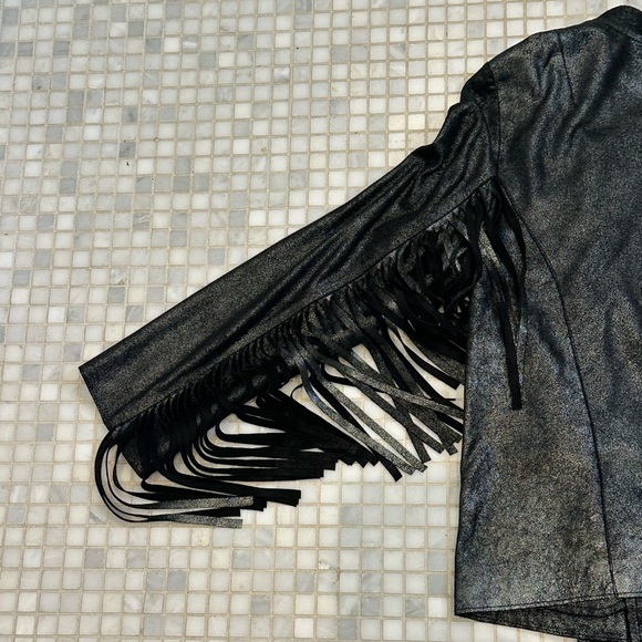 CLEOBELLA Everly Metallic Leather Fringe Metallic Black Jacket - Picture 7 of 12